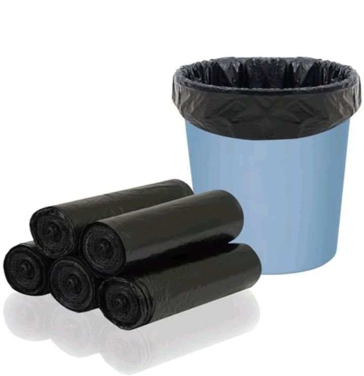 5-50 μm πάχος HDPE/LDPE/LLDPE Μαύρο σάκο σκουπιδιών από για τις ανάγκες των πελατών